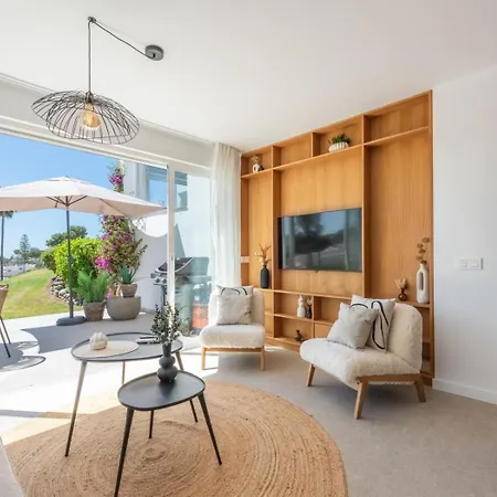Azahara1, Panoramic Views And Frontline Golf Apartment